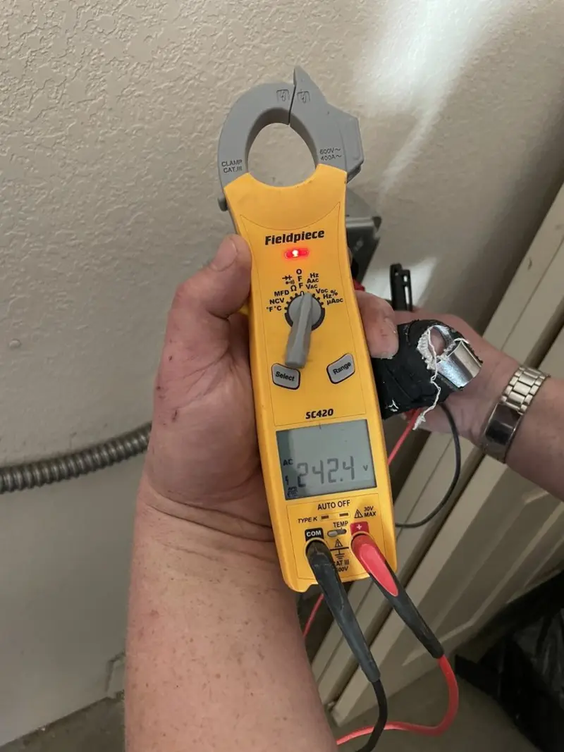 Voltage testing with clamp meter during Generator Installation in Bay Point